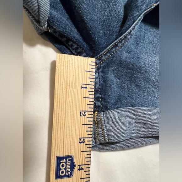 H&M LADIES DENIM CUFFED SHORTS NWOT - Picture 9 of 9